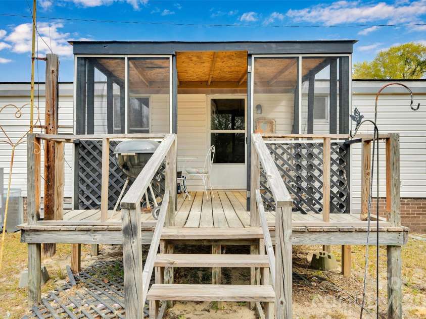 2187 Mcbee Highway, Jefferson, SC 29718.  MLS# CAR4357564, YatesRealty ID 6315. 