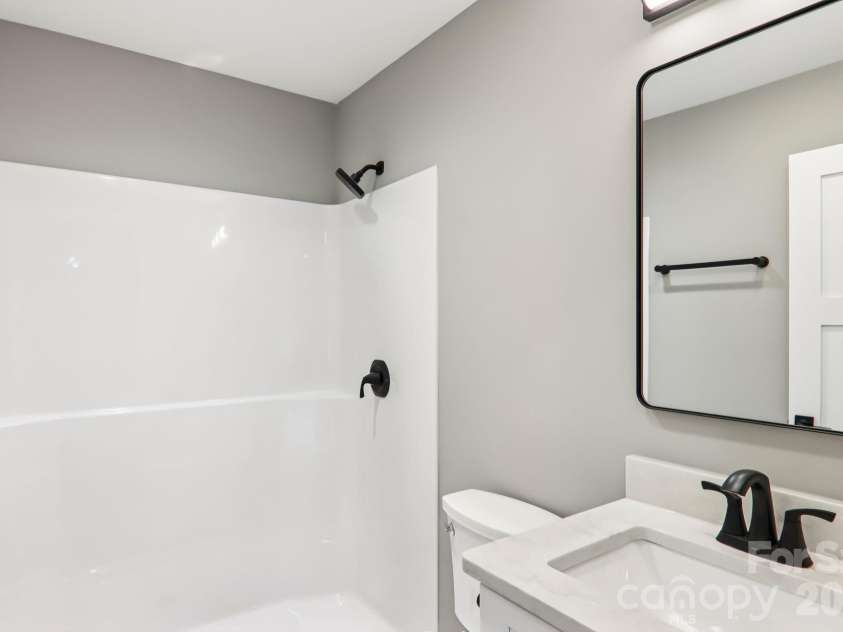 903 Lennox Park Drive, Hendersonville, NC 28739.  MLS# CAR4355412, YatesRealty ID 6316. 