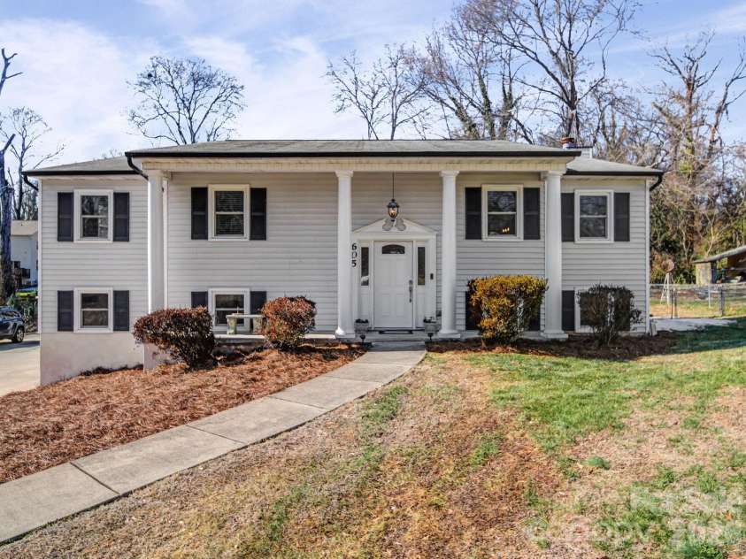 605 Spring Street, Mount Holly, NC 28120.  MLS# CAR4342614, YatesRealty ID 6317. 