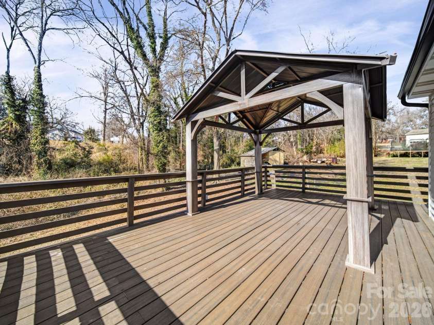 605 Spring Street, Mount Holly, NC 28120.  MLS# CAR4342614, YatesRealty ID 6317. 