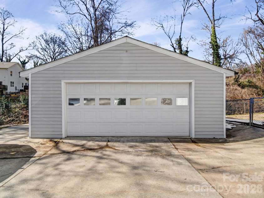 605 Spring Street, Mount Holly, NC 28120.  MLS# CAR4342614, YatesRealty ID 6317. 