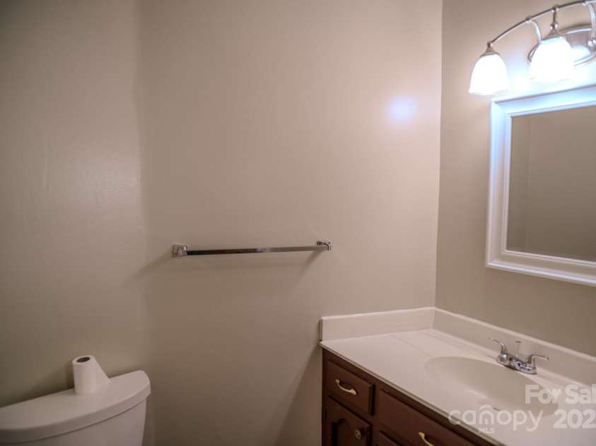 2131 Wildlife Road, Charlotte, NC 28214.  MLS# CAR4241951, YatesRealty ID 6318. 