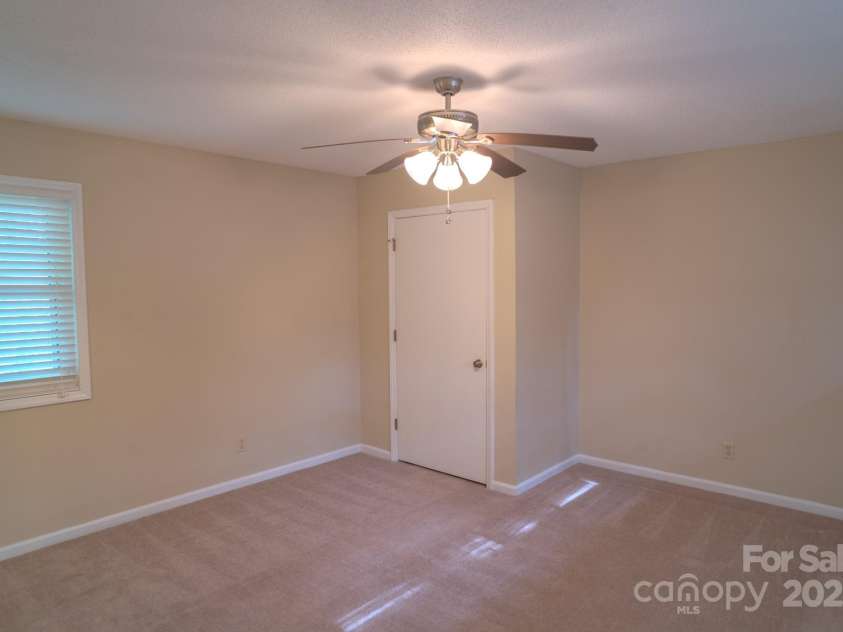 2131 Wildlife Road, Charlotte, NC 28214.  MLS# CAR4241951, YatesRealty ID 6318. 