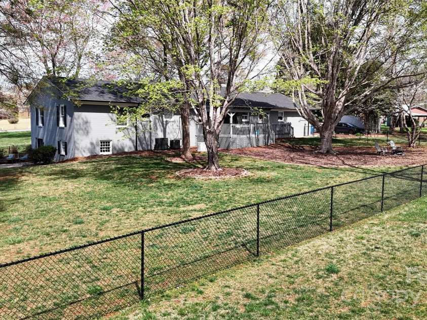 2482 Kings Grant Road, Lincolnton, NC 28092.  MLS# CAR4238821, YatesRealty ID 6319. 