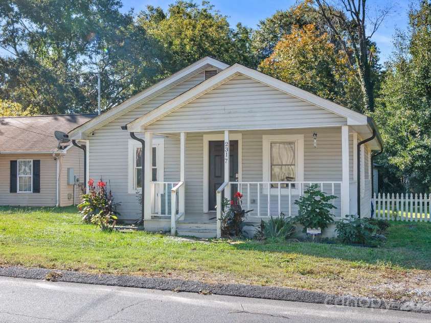 2317 Milton Avenue, Gastonia, NC 28052.  MLS# CAR4313429, YatesRealty ID 632. 