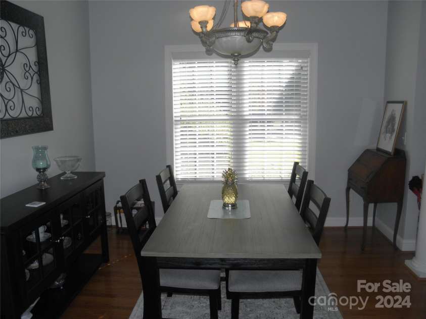 204 Par Drive, Henderson, NC 27536.  MLS# CAR4195121, YatesRealty ID 6320. 