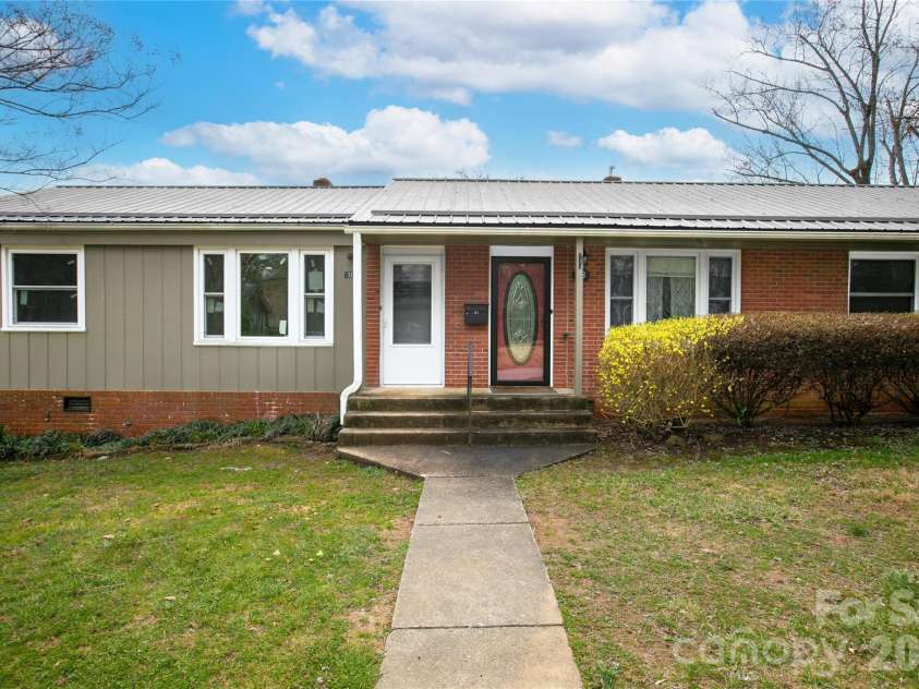 68 Elm Bend Road, Brevard, NC 28712.  MLS# CAR4353213, YatesRealty ID 6320. 