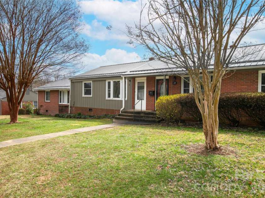68 Elm Bend Road, Brevard, NC 28712.  MLS# CAR4353213, YatesRealty ID 6320. 