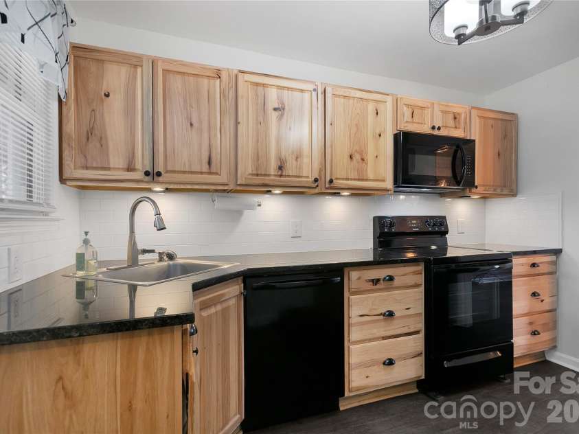 68 Elm Bend Road, Brevard, NC 28712.  MLS# CAR4353213, YatesRealty ID 6320. 