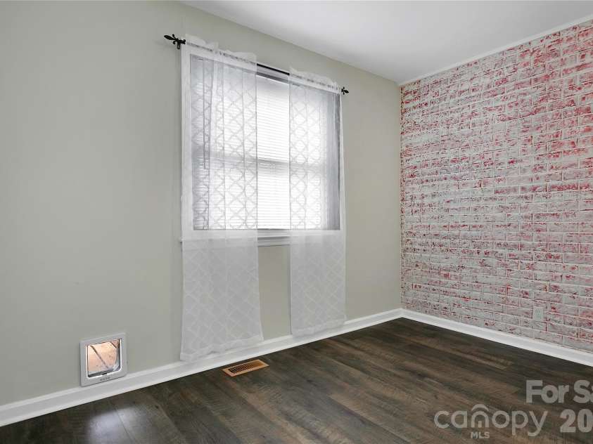 68 Elm Bend Road, Brevard, NC 28712.  MLS# CAR4353213, YatesRealty ID 6320. 