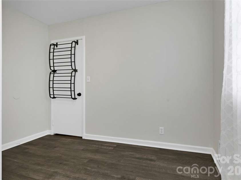 68 Elm Bend Road, Brevard, NC 28712.  MLS# CAR4353213, YatesRealty ID 6320. 