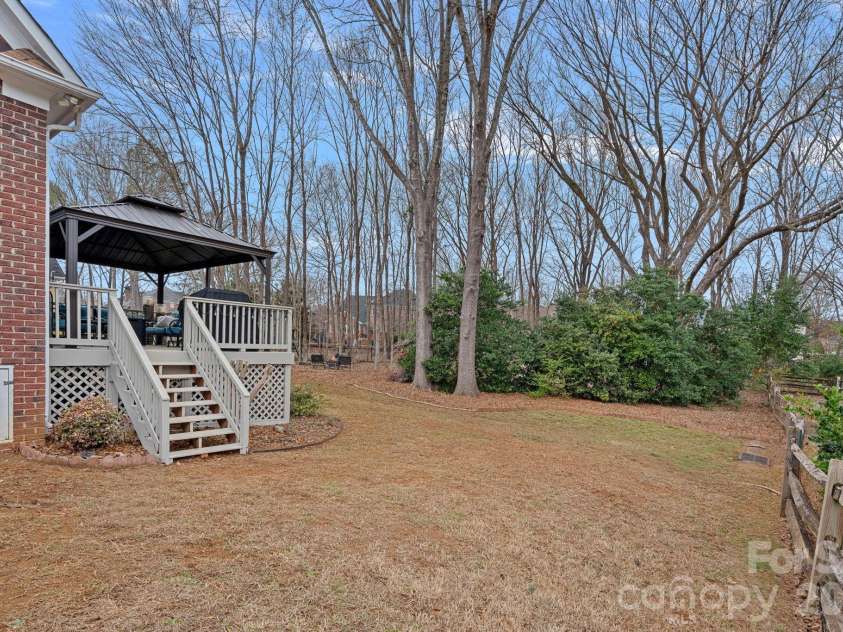 12415 Darby Chase Drive, Charlotte, NC 28277.  MLS# CAR4330433, YatesRealty ID 6321. 