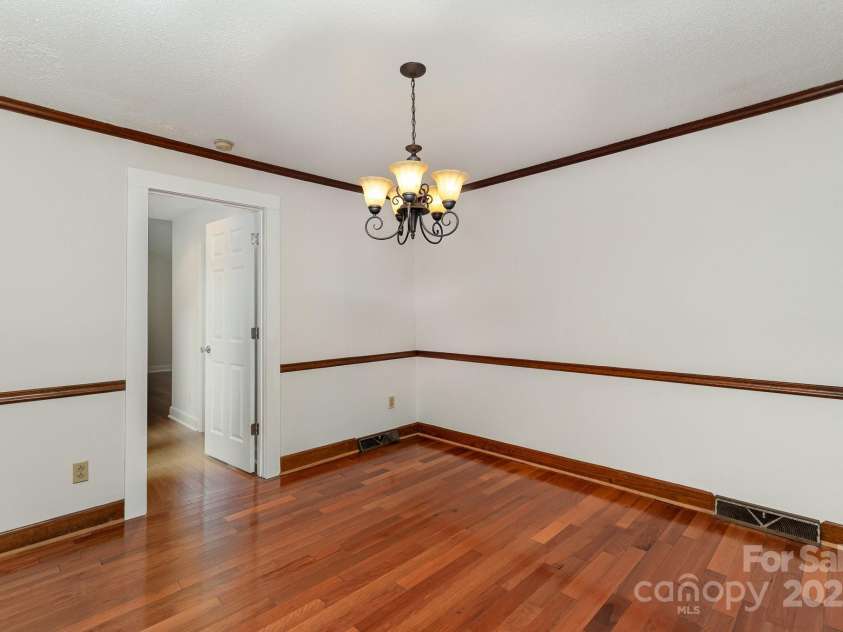 522 Bonita Drive, Landis, NC 28088.  MLS# CAR4237898, YatesRealty ID 6321. 