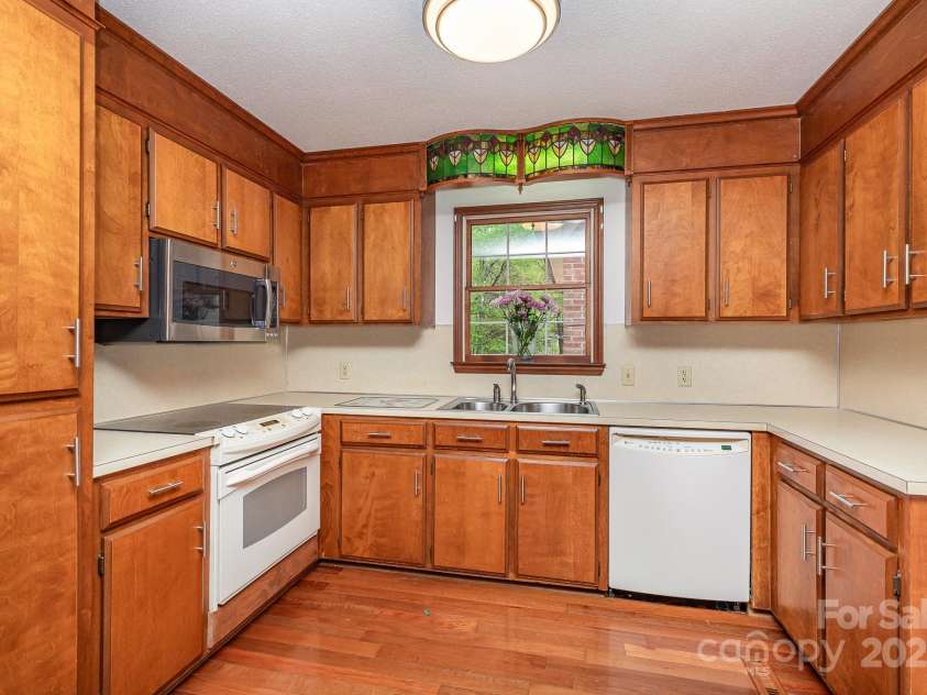 522 Bonita Drive, Landis, NC 28088.  MLS# CAR4237898, YatesRealty ID 6321. 