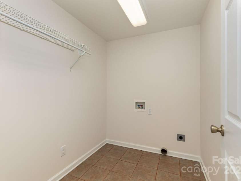 522 Bonita Drive, Landis, NC 28088.  MLS# CAR4237898, YatesRealty ID 6321. 