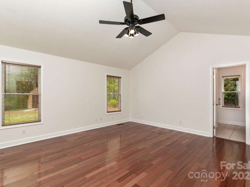 522 Bonita Drive, Landis, NC 28088.  MLS# CAR4237898, YatesRealty ID 6321. 