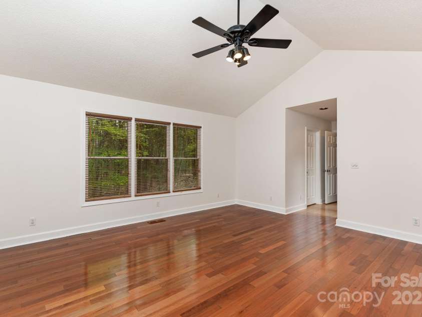 522 Bonita Drive, Landis, NC 28088.  MLS# CAR4237898, YatesRealty ID 6321. 