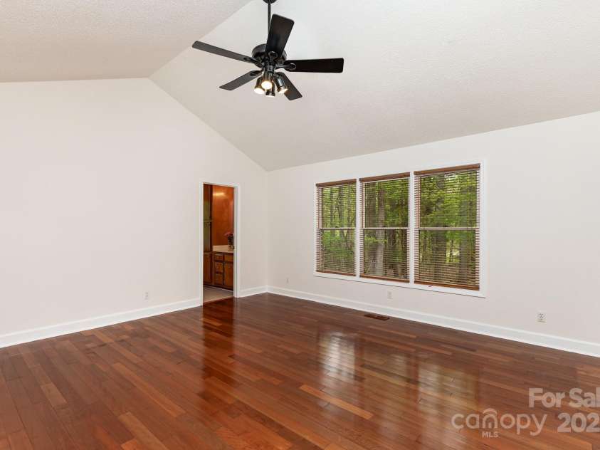 522 Bonita Drive, Landis, NC 28088.  MLS# CAR4237898, YatesRealty ID 6321. 