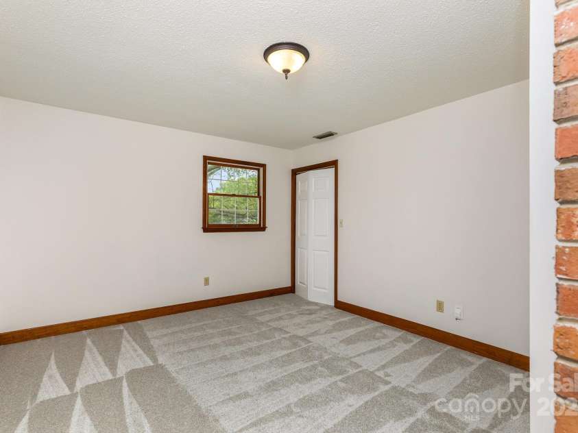 522 Bonita Drive, Landis, NC 28088.  MLS# CAR4237898, YatesRealty ID 6321. 