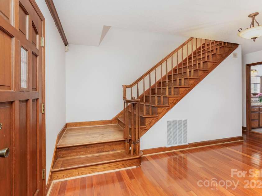 522 Bonita Drive, Landis, NC 28088.  MLS# CAR4237898, YatesRealty ID 6321. 