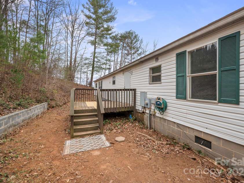 192 Old Lumber Yard Road, Morganton, NC 28655.  MLS# CAR4228381, YatesRealty ID 6322. 