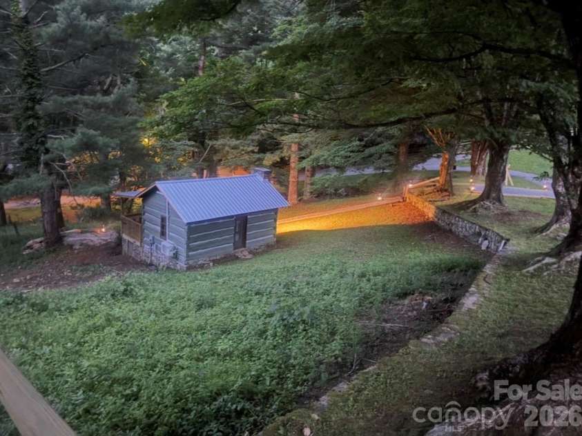 30 Grove Park, Waynesville, NC 28786.  MLS# CAR4358777, YatesRealty ID 6322. 
