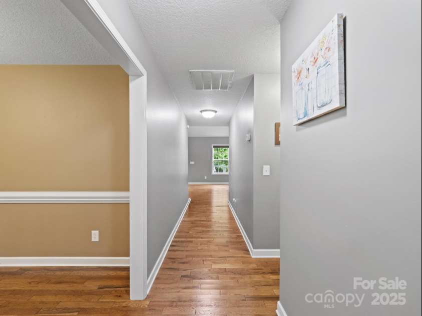5369 Concord Road, York, SC 29745.  MLS# CAR4264610, YatesRealty ID 6323. Entryway