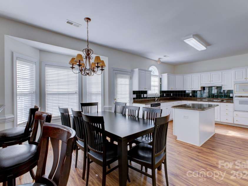 6416 Red Maple Drive, Charlotte, NC 28277.  MLS# CAR4194674, YatesRealty ID 6323. 