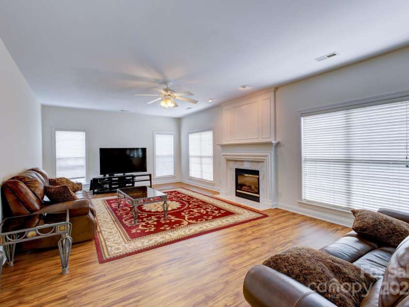 6416 Red Maple Drive, Charlotte, NC 28277.  MLS# CAR4194674, YatesRealty ID 6323. 