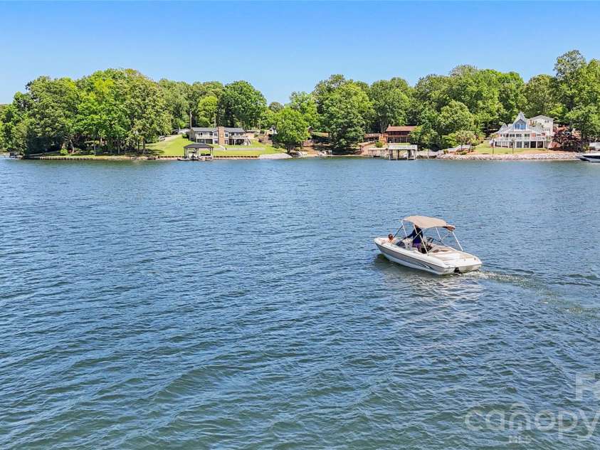 1485 Ardmore Drive, Sherrills Ford, NC 28673.  MLS# CAR4340278, YatesRealty ID 6325. Sherrills Ford Area