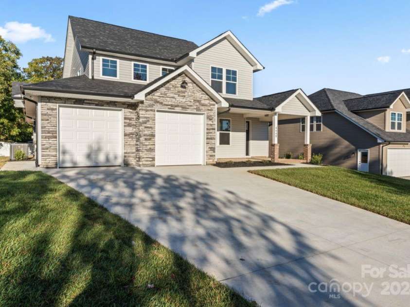 4448 Triumph Drive, Concord, NC 28027.  MLS# CAR4209053, YatesRealty ID 6326. 