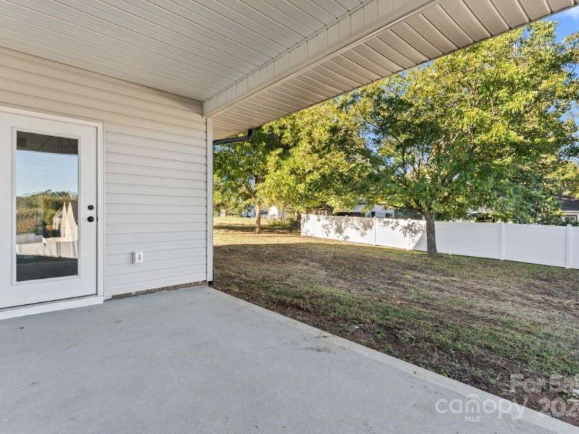 4448 Triumph Drive, Concord, NC 28027.  MLS# CAR4209053, YatesRealty ID 6326. 