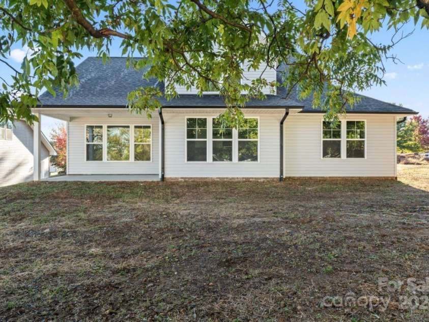 4448 Triumph Drive, Concord, NC 28027.  MLS# CAR4209053, YatesRealty ID 6326. 