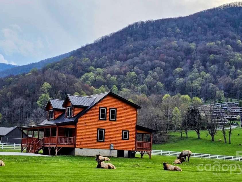 21 Kennerly Cove, Maggie Valley, NC 28751.  MLS# CAR4150956, YatesRealty ID 6329. 