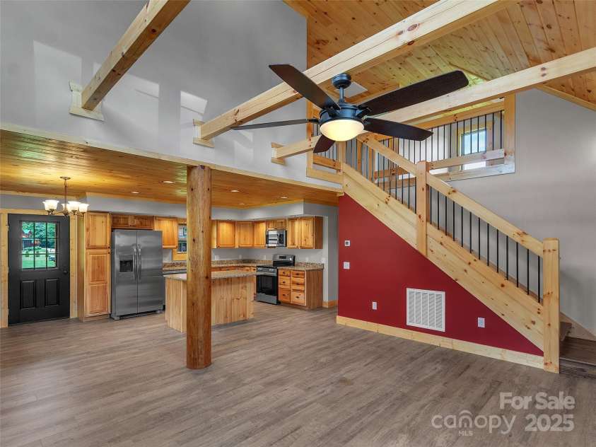 21 Kennerly Cove, Maggie Valley, NC 28751.  MLS# CAR4150956, YatesRealty ID 6329. 