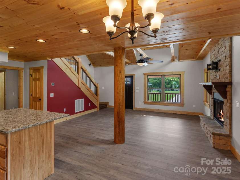 21 Kennerly Cove, Maggie Valley, NC 28751.  MLS# CAR4150956, YatesRealty ID 6329. 