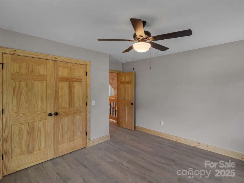 21 Kennerly Cove, Maggie Valley, NC 28751.  MLS# CAR4150956, YatesRealty ID 6329. 