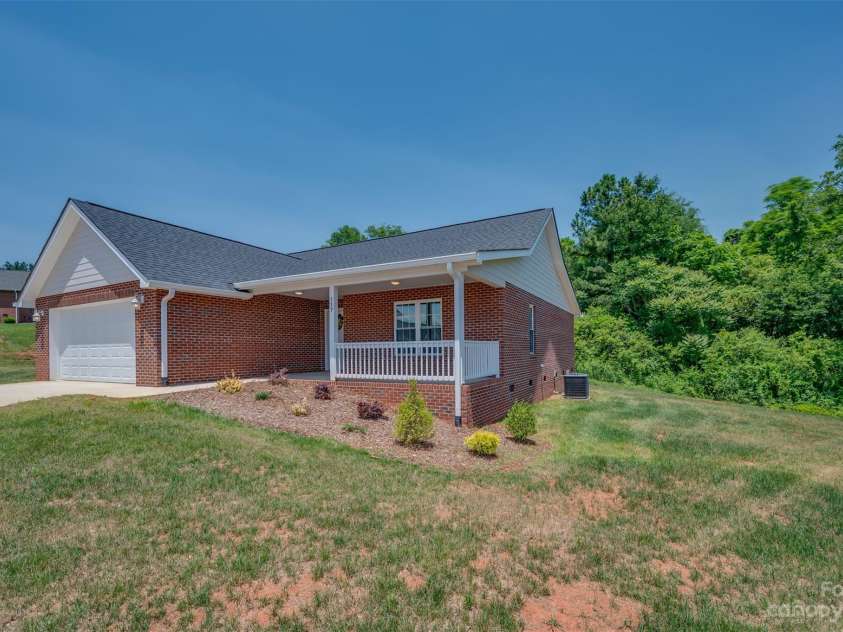 117 Kingston Place, Spindale, NC 28160.  MLS# CAR4037498, YatesRealty ID 633. 