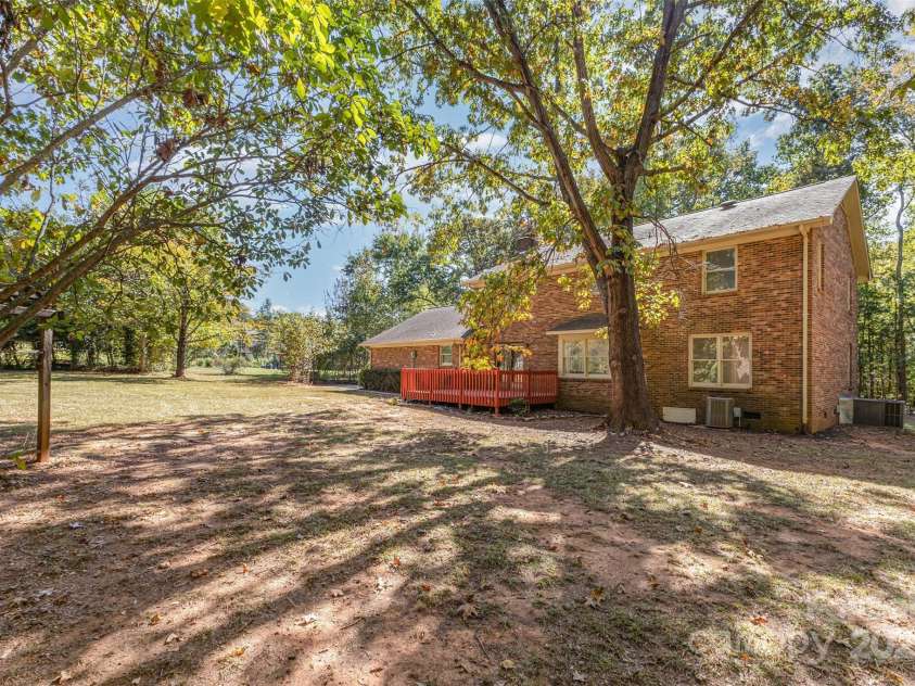 4529 Creemore Drive, Charlotte, NC 28213.  MLS# CAR4303833, YatesRealty ID 633. 