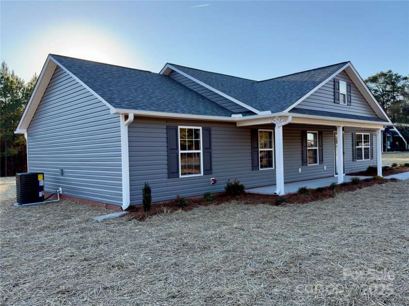 6244 Kershaw Camden Highway, Kershaw, SC 29067.  MLS# CAR4329251, YatesRealty ID 633. 