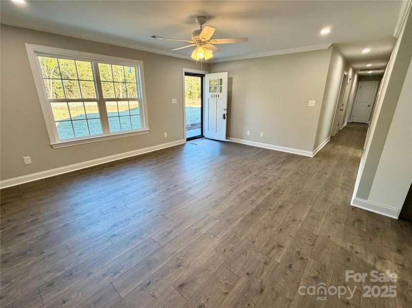 6244 Kershaw Camden Highway, Kershaw, SC 29067.  MLS# CAR4329251, YatesRealty ID 633. 