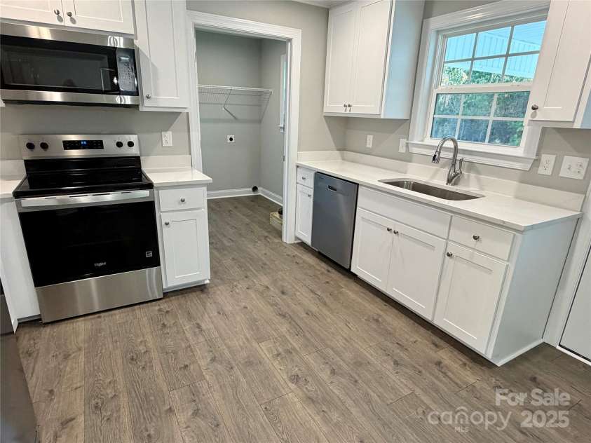 6244 Kershaw Camden Highway, Kershaw, SC 29067.  MLS# CAR4329251, YatesRealty ID 633. 