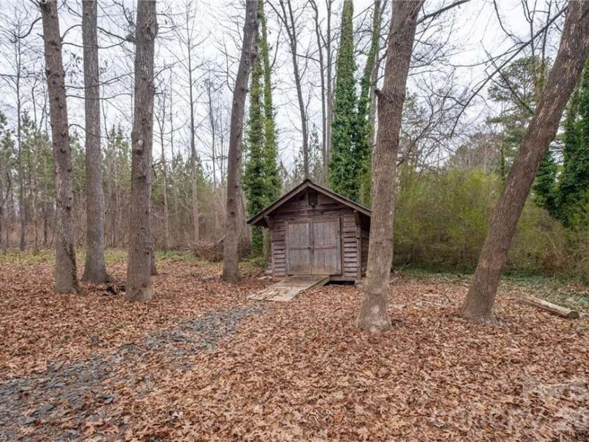 1165 Canaan Church Road, Denton, NC 27239.  MLS# CAR4354288, YatesRealty ID 6330. 