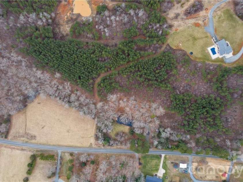 1165 Canaan Church Road, Denton, NC 27239.  MLS# CAR4354288, YatesRealty ID 6330. 