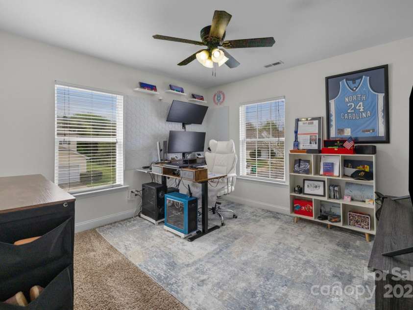 6627 Latherton Lane, Charlotte, NC 28278.  MLS# CAR4239167, YatesRealty ID 6330. 