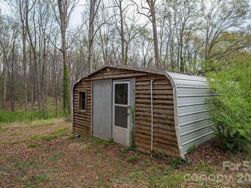 1354 Harless Road, Lincolnton, NC 28092.  MLS# CAR4360675, YatesRealty ID 6332. 