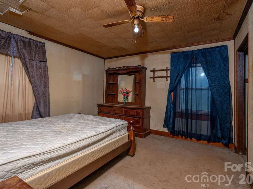 1354 Harless Road, Lincolnton, NC 28092.  MLS# CAR4360675, YatesRealty ID 6332. Downstairs bedroom