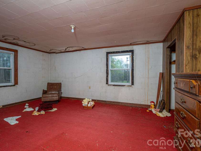 1354 Harless Road, Lincolnton, NC 28092.  MLS# CAR4360675, YatesRealty ID 6332. Upstairs bedroom