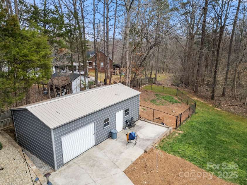 7219 Morningdew Court, Denver, NC 28037.  MLS# CAR4233795, YatesRealty ID 6333. 18x34 building