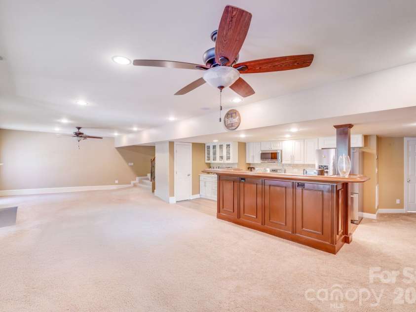 9433 Stonebridge Way, Mint Hill, NC 28227.  MLS# CAR4352110, YatesRealty ID 6333. Basement/2nd Kitchen